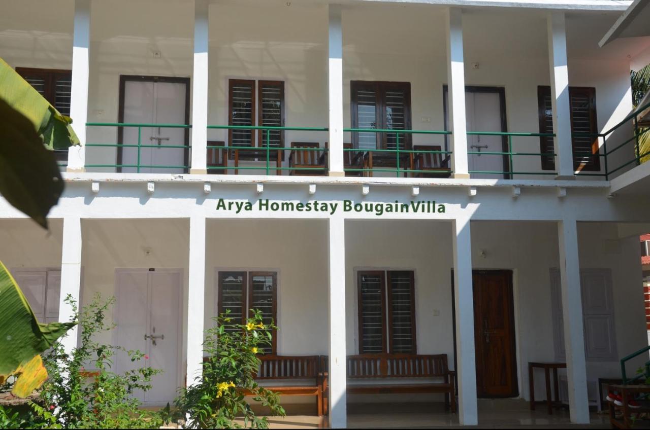 Arya Homestay Bougain Villa Gokarna  Exteriör bild